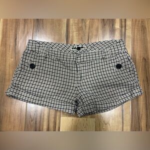 Volcom Shorts 100% Cotton  Womens 5 Slash Pockets Cuffed Low Rise 2.5" Inseam